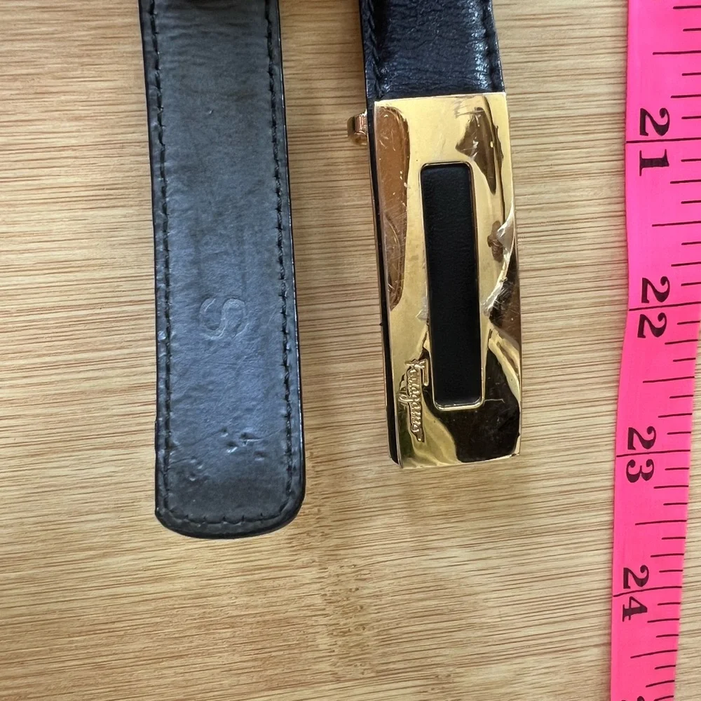 Salvatore Ferragamo Skinny Leather Belt Size S
